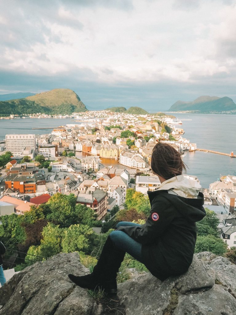 BestCities for Solo Female Travelers | WORLD OF WANDERLUST
