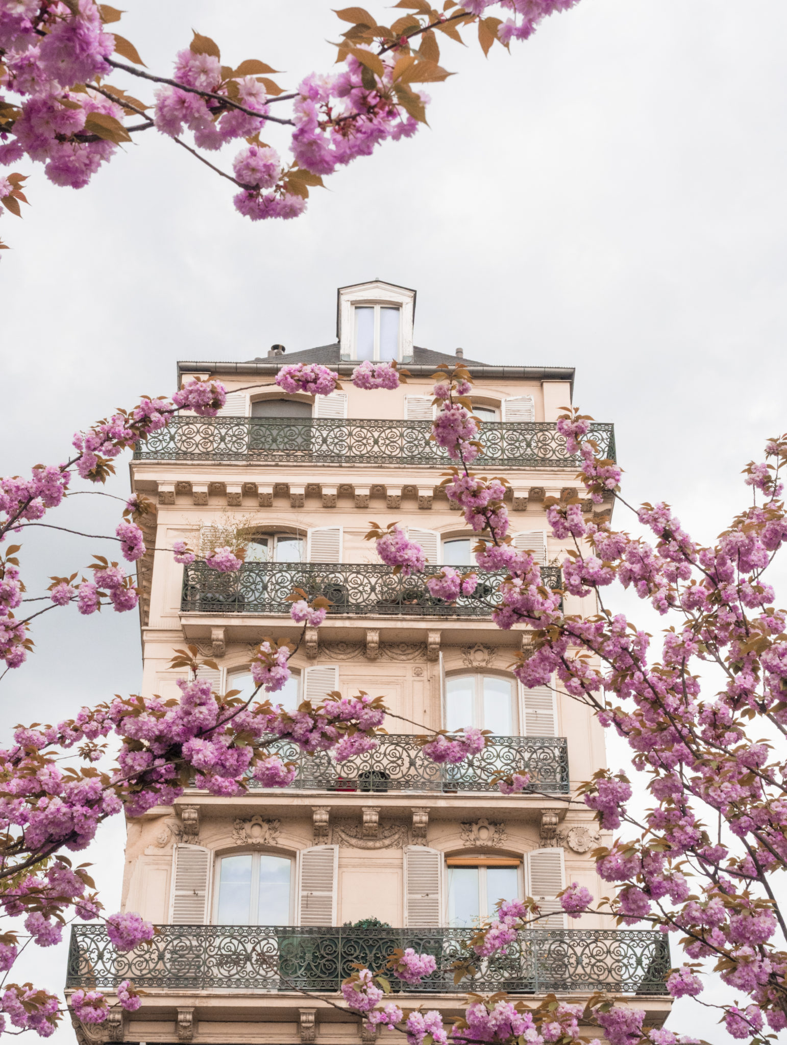 Sundays in Paris | Where to go on a Sunday in Paris by WORLD OF WANDERLUST