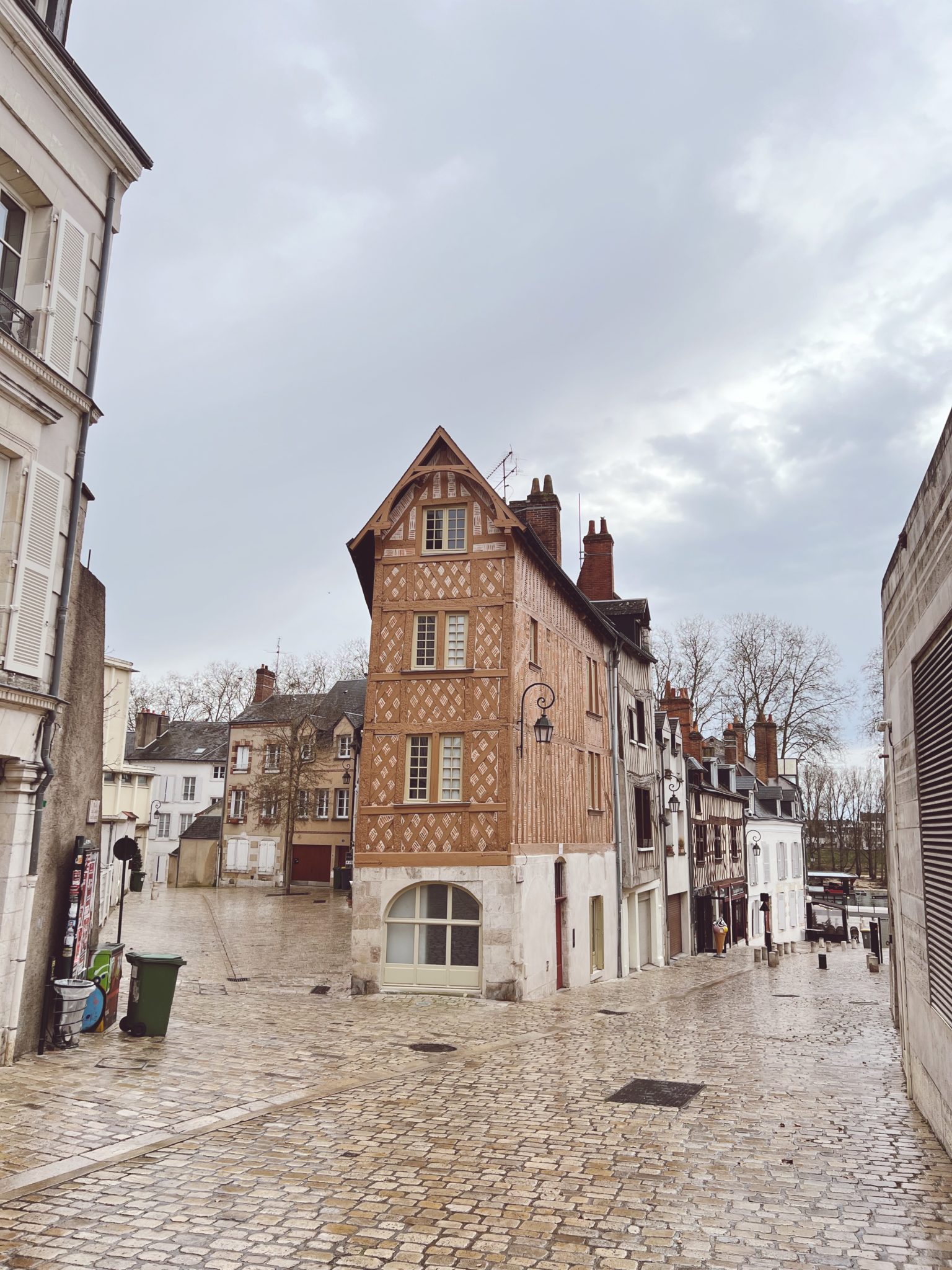 Loire Valley Guide by World of Wanderlust