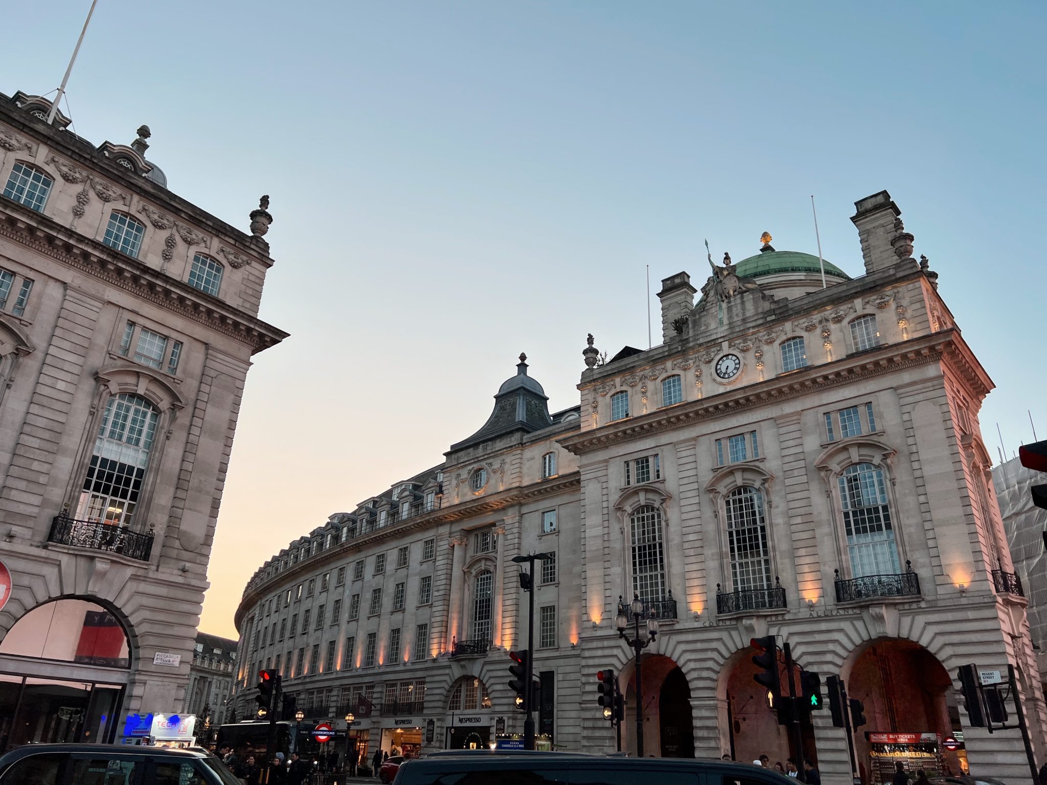 The best luxury hotels in London in 2026